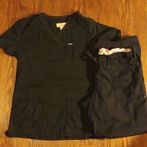 Koi Black scrub set